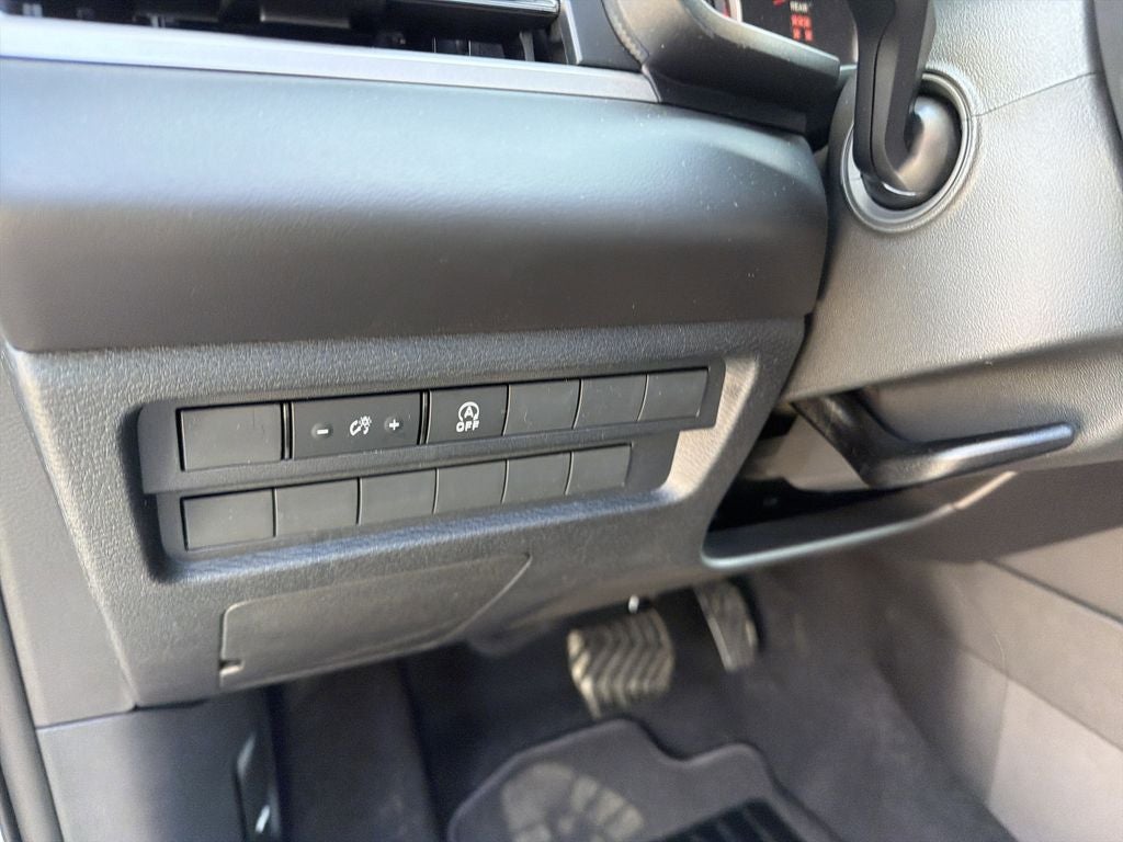 2026 Mitsubishi Outlander ES