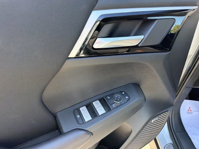 2026 Mitsubishi Outlander ES