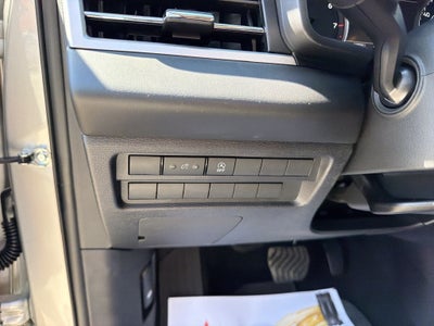2026 Mitsubishi Outlander ES