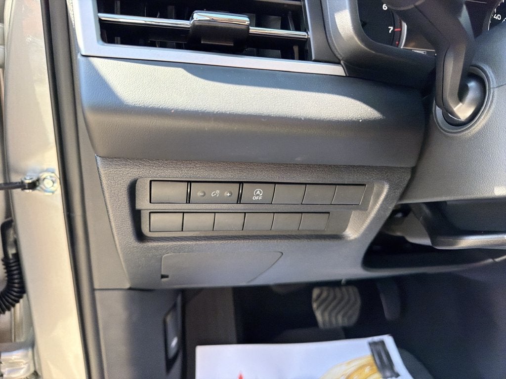 2026 Mitsubishi Outlander ES