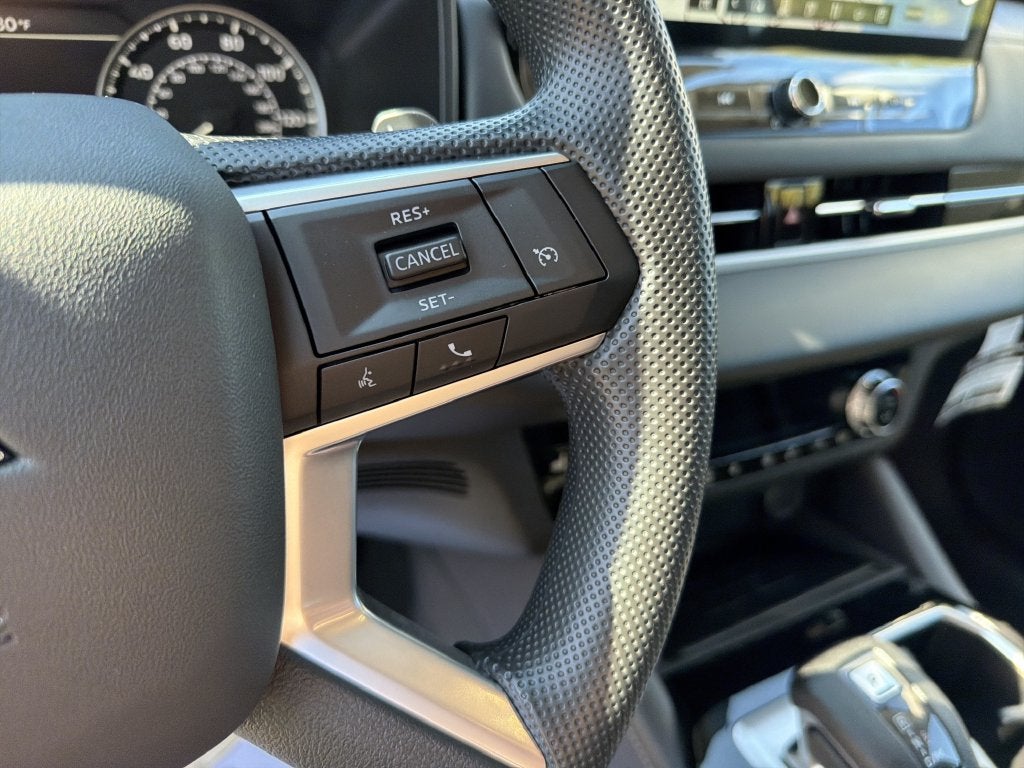 2026 Mitsubishi Outlander ES