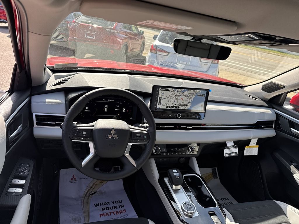 2025 Mitsubishi Outlander SE