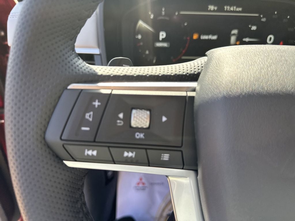 2025 Mitsubishi Outlander SE