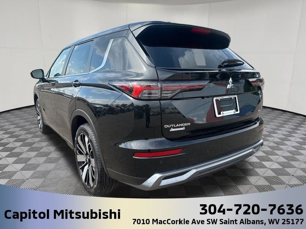 2025 Mitsubishi Outlander SE