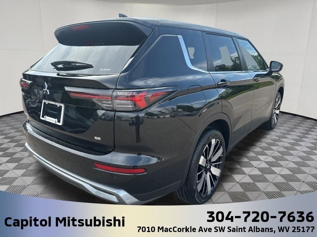 2025 Mitsubishi Outlander SE