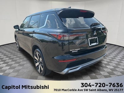 2025 Mitsubishi Outlander SE