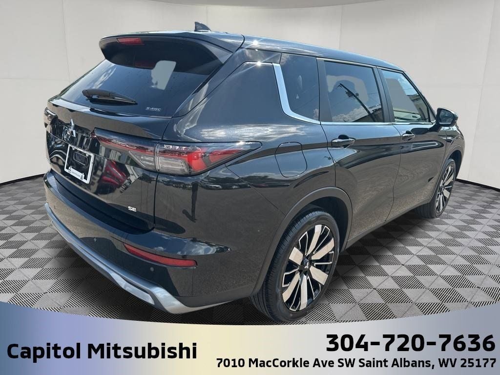 2025 Mitsubishi Outlander SE