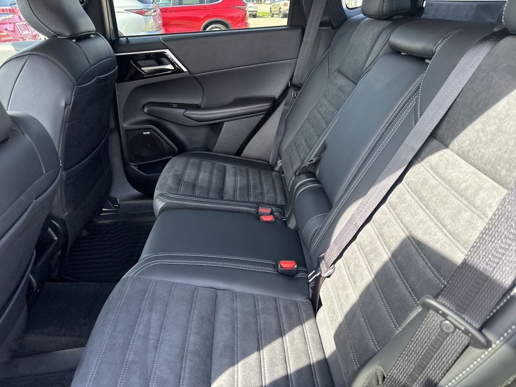 2025 Mitsubishi Outlander Trail Edition