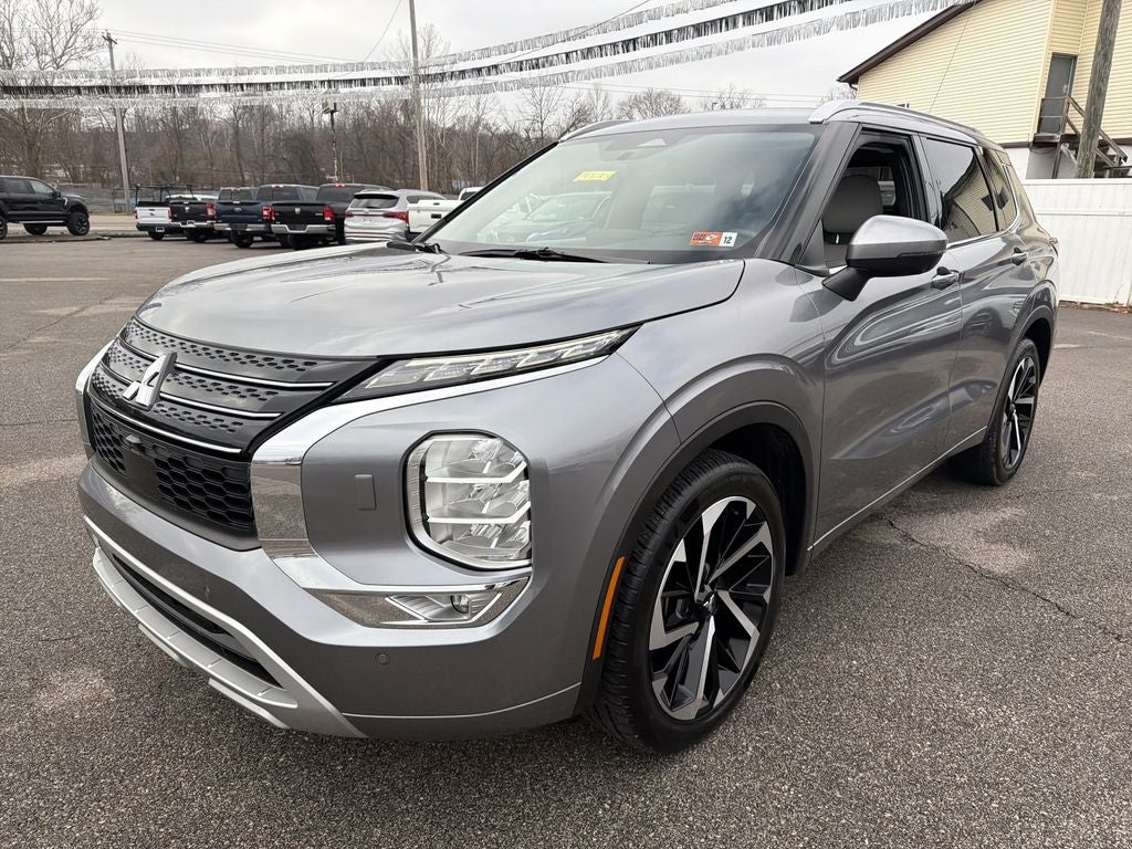 2023 Mitsubishi Outlander SEL