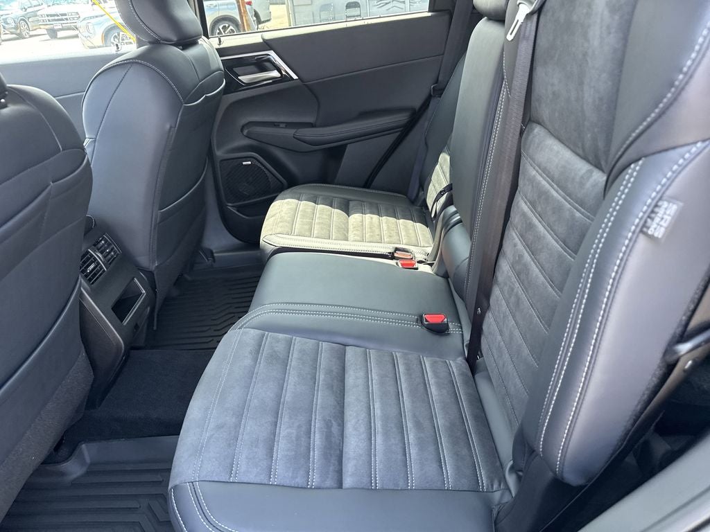 2025 Mitsubishi Outlander Trail Edition