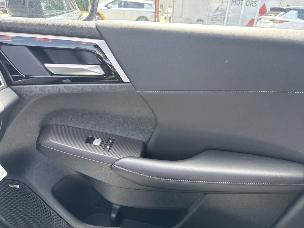 2025 Mitsubishi Outlander Trail Edition