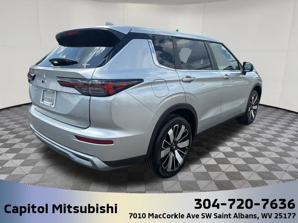 2025 Mitsubishi Outlander SE