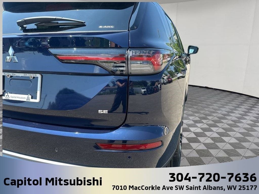 2025 Mitsubishi Outlander SE
