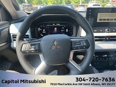 2025 Mitsubishi Outlander SE