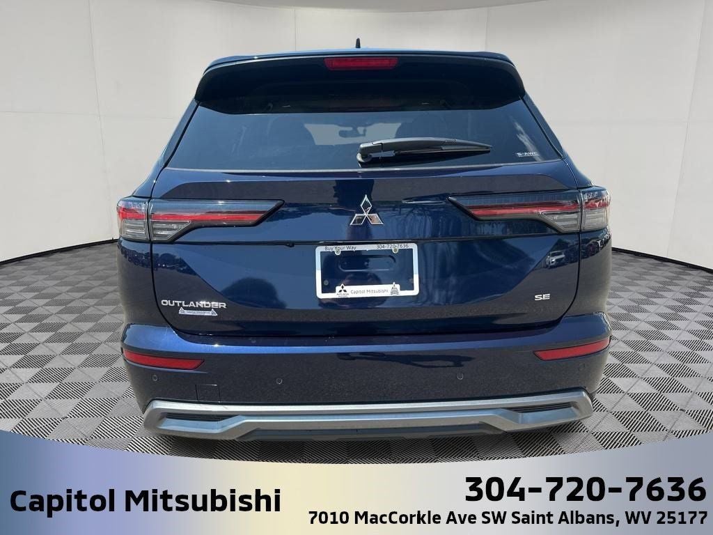 2025 Mitsubishi Outlander SE