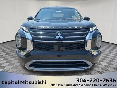 2025 Mitsubishi Outlander SE