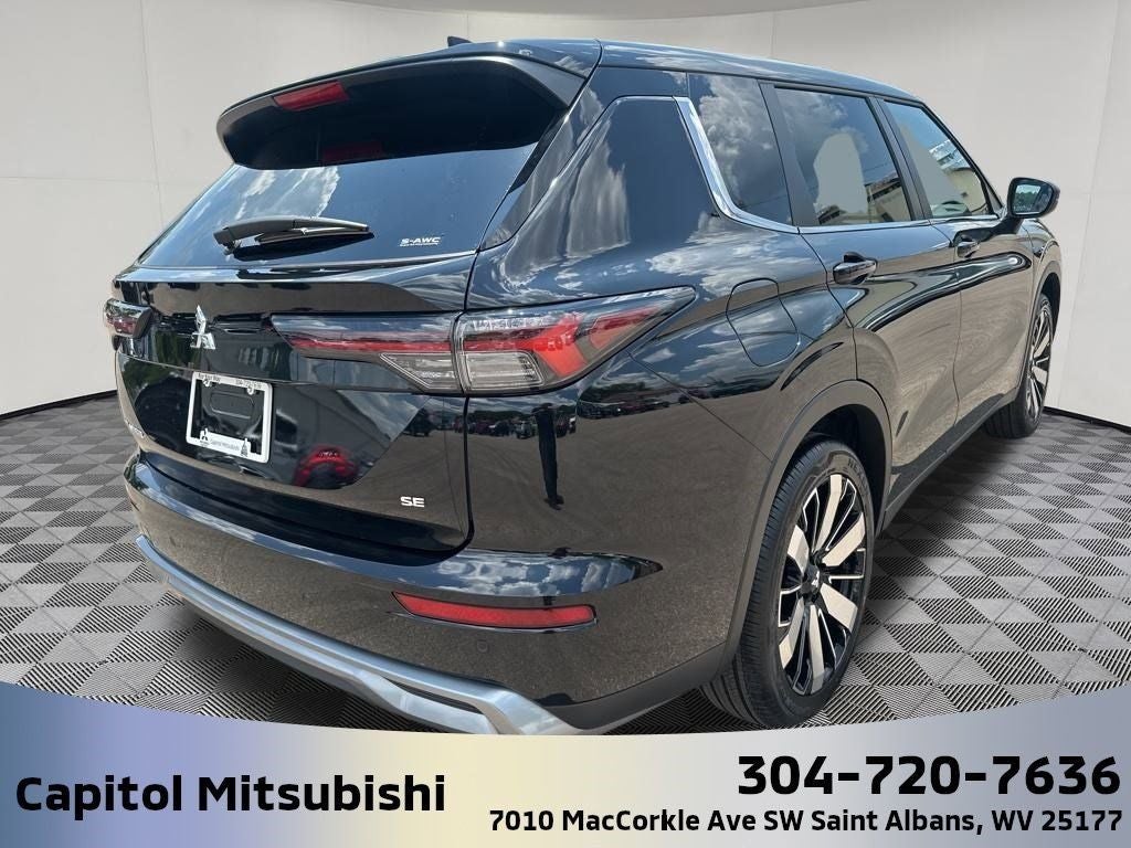 2025 Mitsubishi Outlander SE
