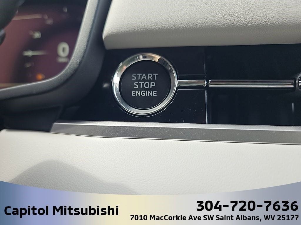 2025 Mitsubishi Outlander SE