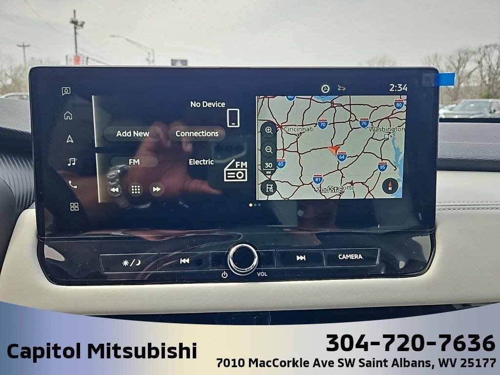 2025 Mitsubishi Outlander SE