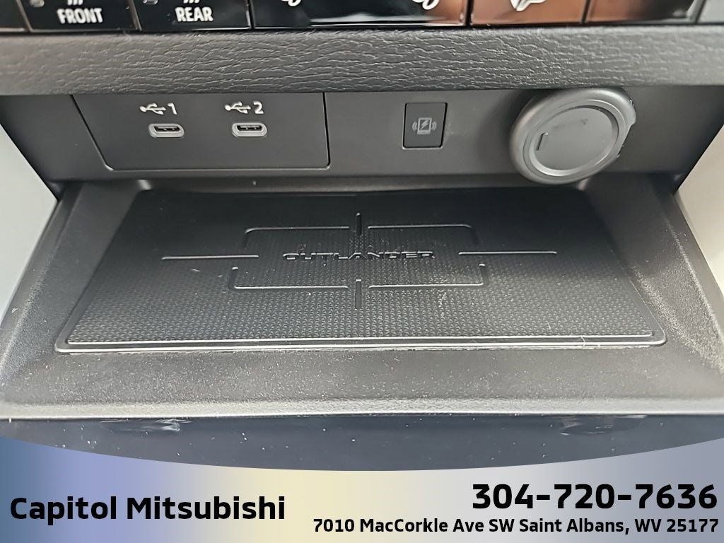 2025 Mitsubishi Outlander SE