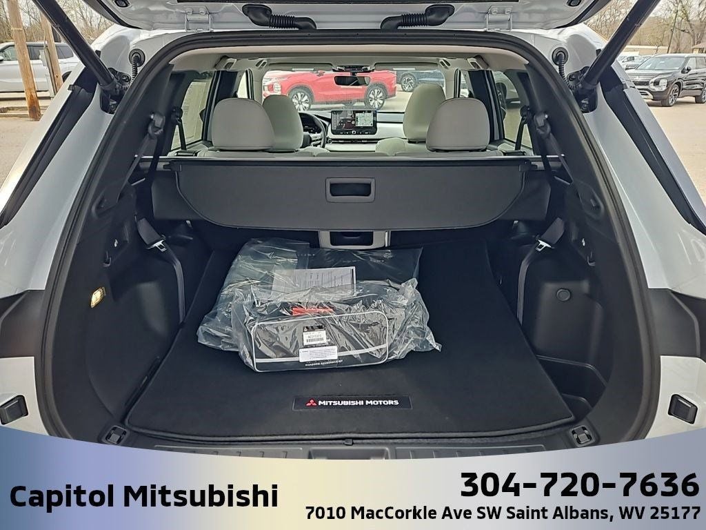 2025 Mitsubishi Outlander SE