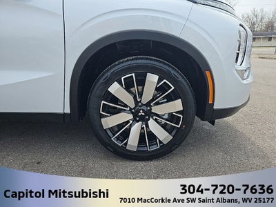 2025 Mitsubishi Outlander SE