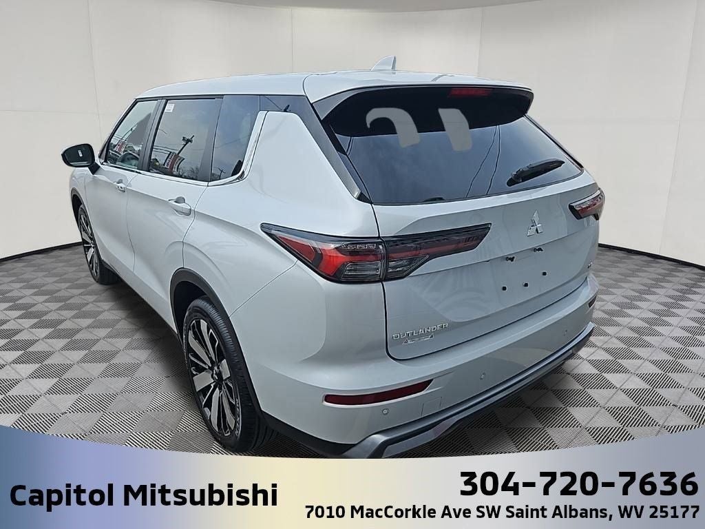 2025 Mitsubishi Outlander SE