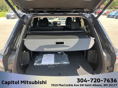 2025 Mitsubishi Outlander SE