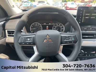 2025 Mitsubishi Outlander SE