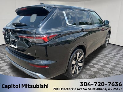 2025 Mitsubishi Outlander SE