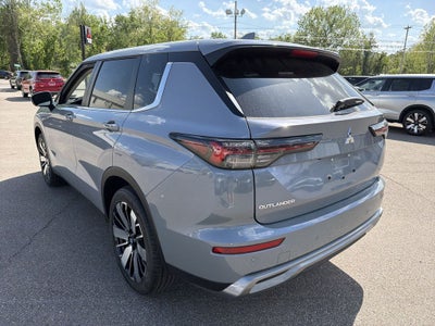 2026 Mitsubishi Outlander SE