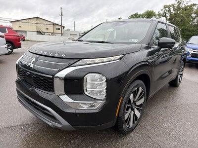 2026 Mitsubishi Outlander SE