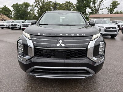 2026 Mitsubishi Outlander SE