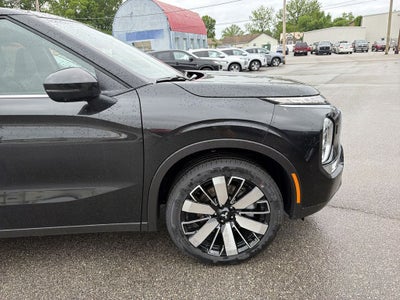 2026 Mitsubishi Outlander SE