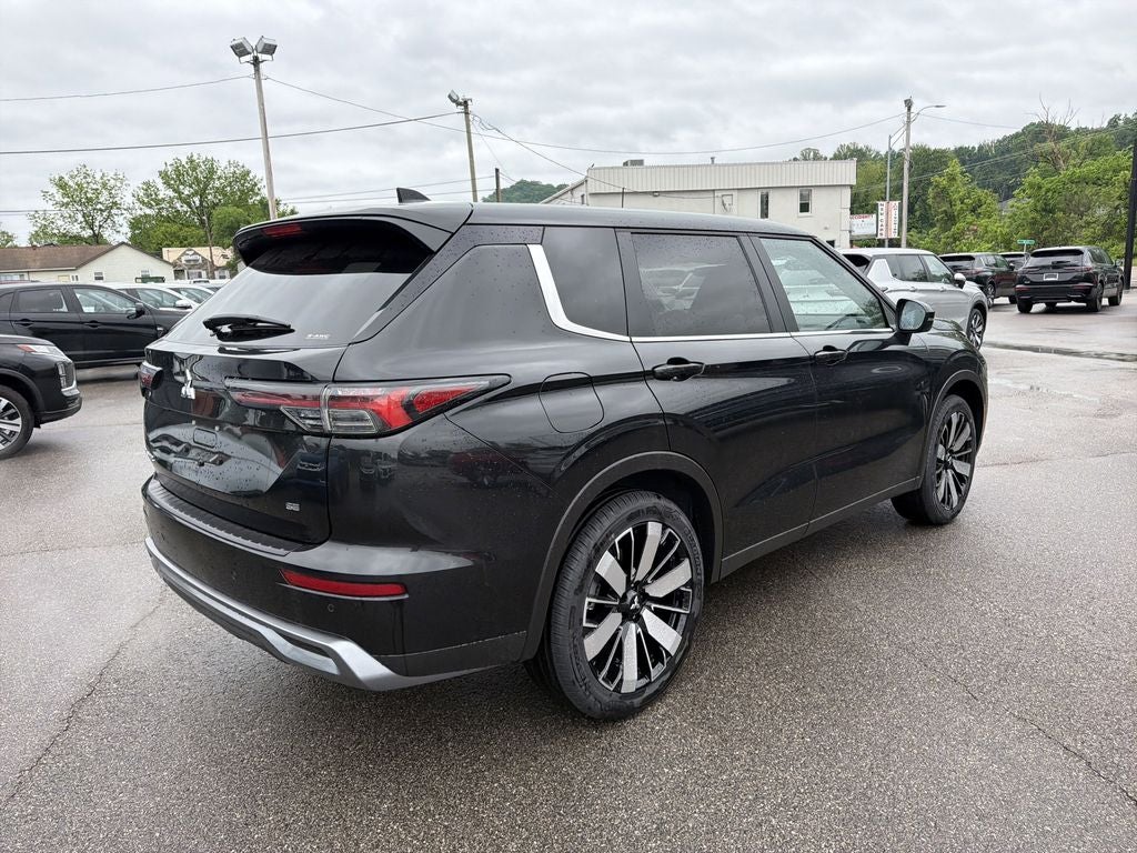 2026 Mitsubishi Outlander SE