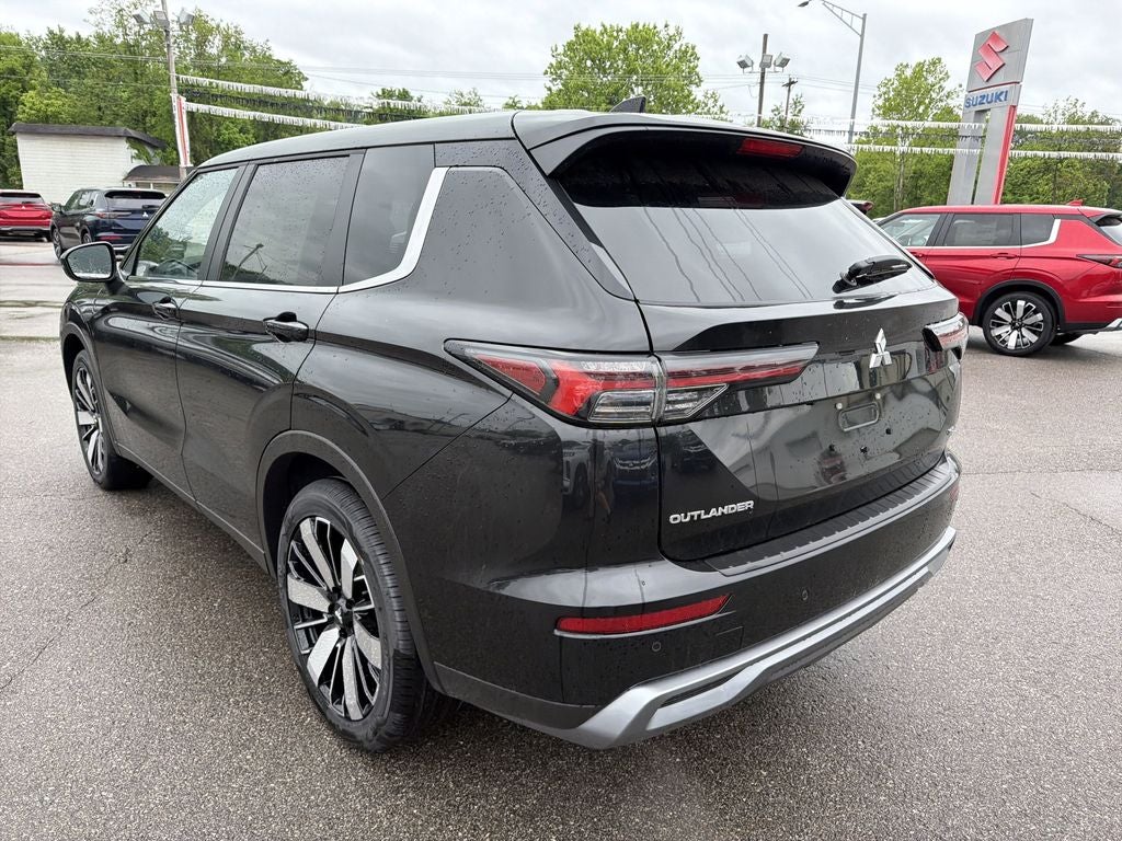 2026 Mitsubishi Outlander SE