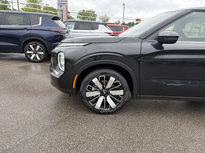 2026 Mitsubishi Outlander SE