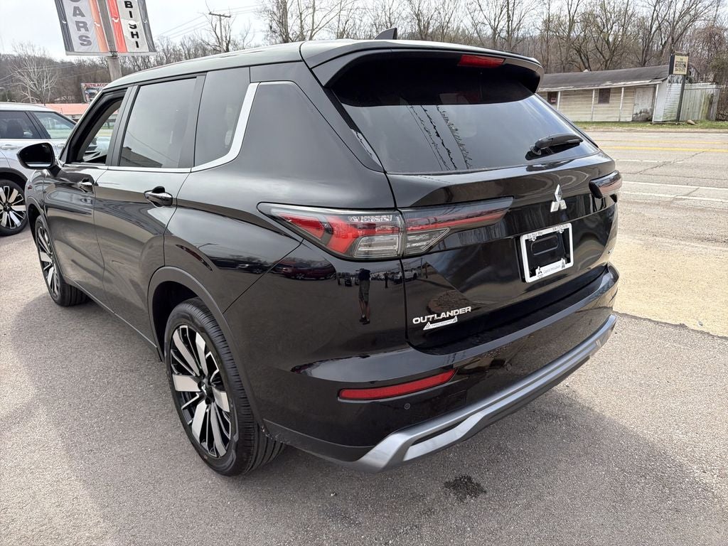 2026 Mitsubishi Outlander SE