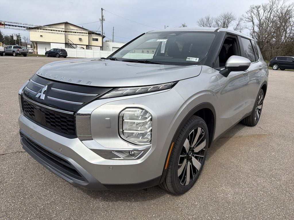 2026 Mitsubishi Outlander SE