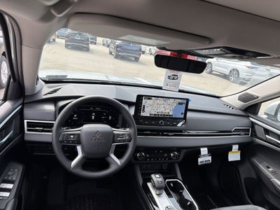 2026 Mitsubishi Outlander SE