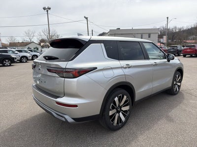 2026 Mitsubishi Outlander SE