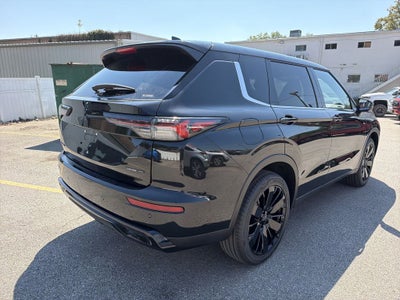 2026 Mitsubishi Outlander LE