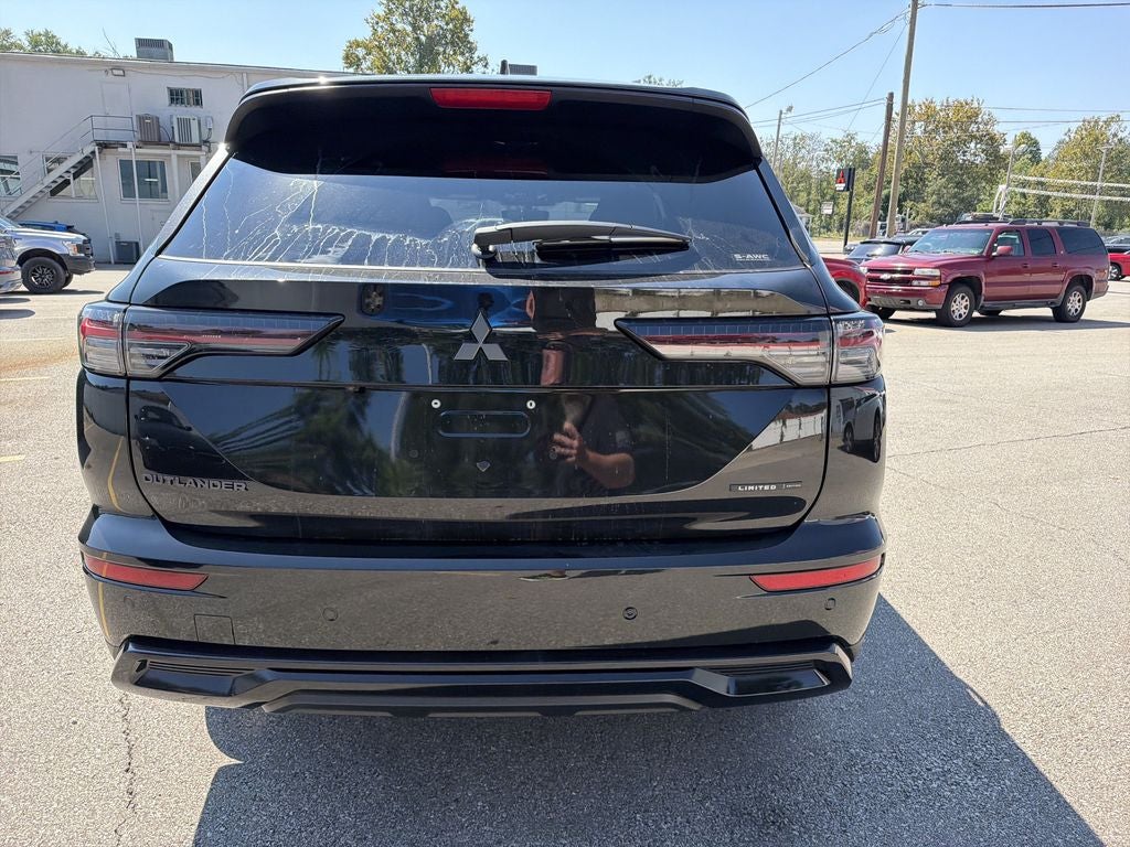 2026 Mitsubishi Outlander LE