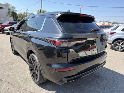 2026 Mitsubishi Outlander LE