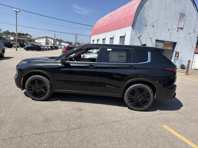 2026 Mitsubishi Outlander LE