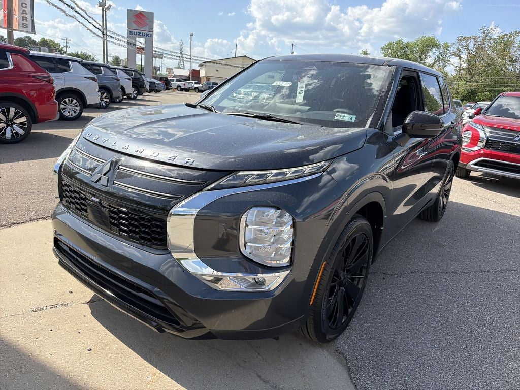2026 Mitsubishi Outlander LE