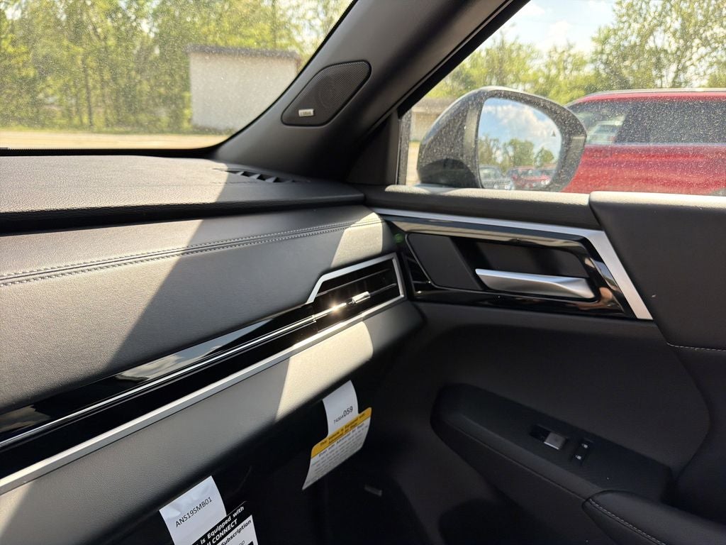 2026 Mitsubishi Outlander LE
