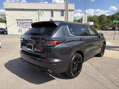 2026 Mitsubishi Outlander LE