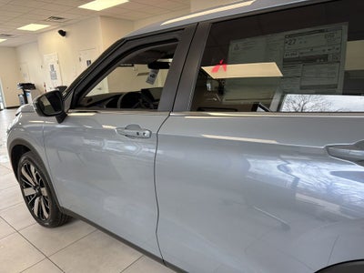2026 Mitsubishi Outlander SE