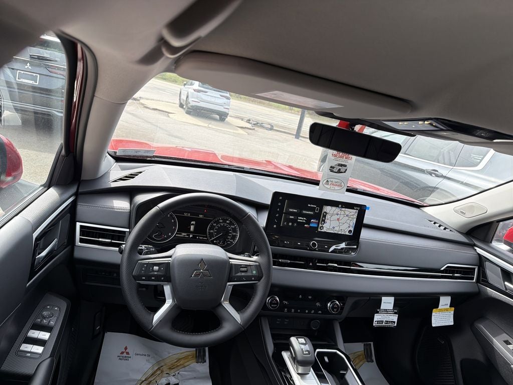 2026 Mitsubishi Outlander SE